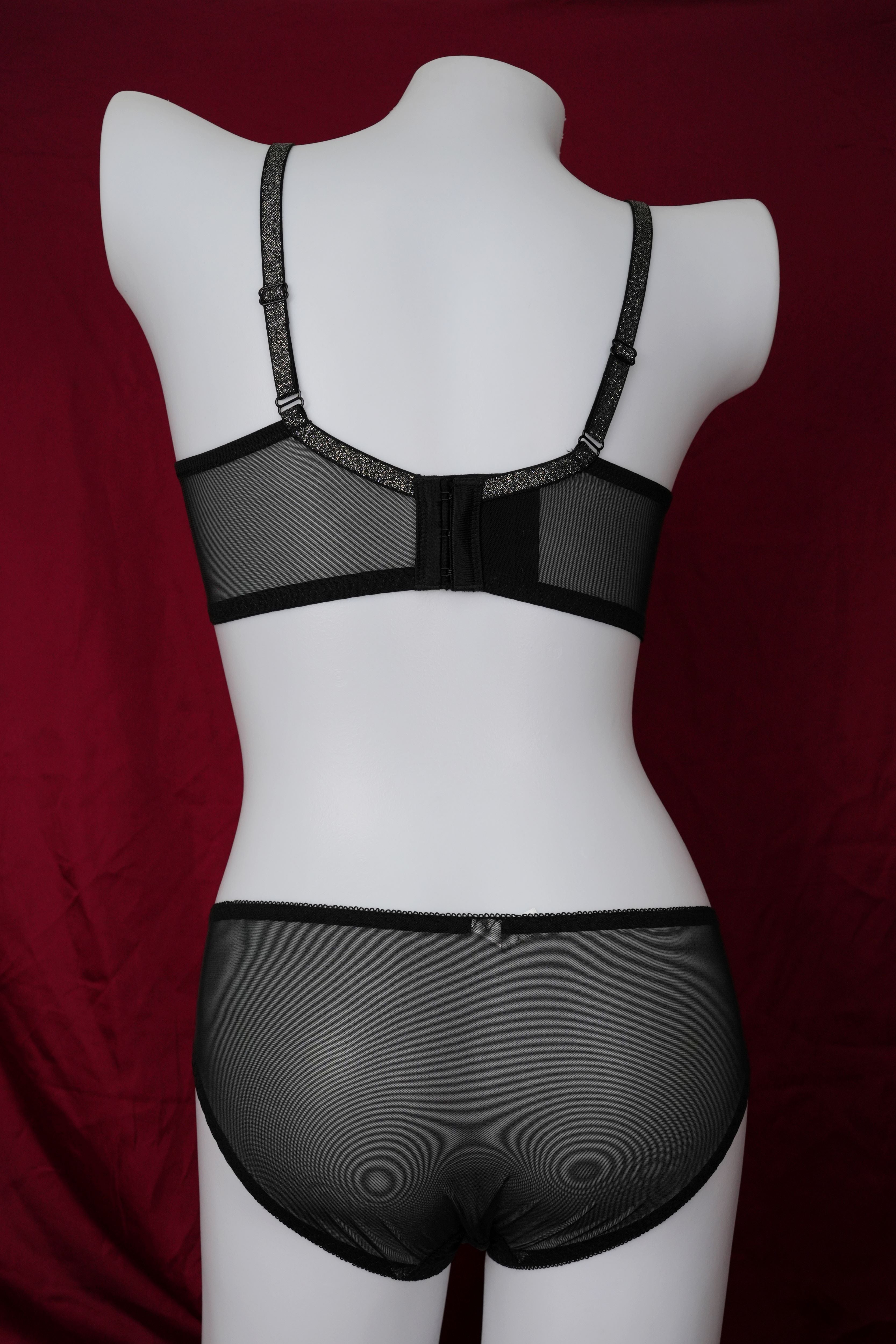 black bra set Secondary image